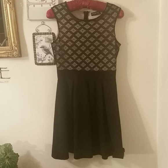 Dress Code LA dress, L - Picture 5 of 7